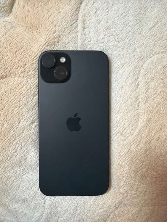 iPhone１５Plus 赤ロム（スマホ）の商品画像 - 査定依頼日：2025年11月10日 - 最高査定価格：59,000円