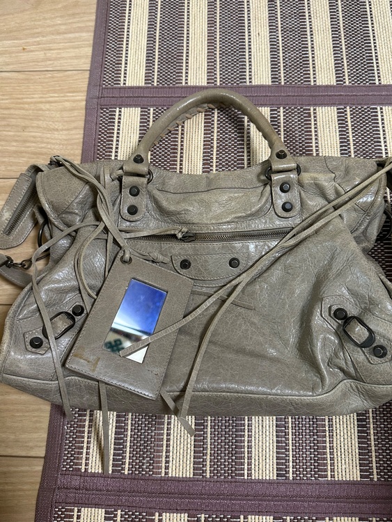 バレンシアガ　ザシティ（ブランドバッグ）の商品画像 - 査定依頼日：2025年7月26日 - 最高査定価格：80,000円