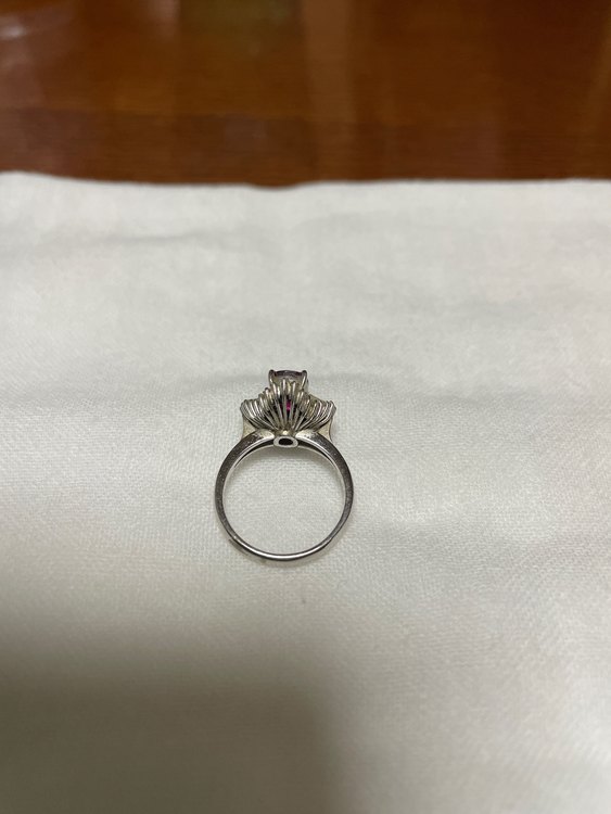 指輪（宝石）の商品画像 - 査定依頼日：2022年12月4日 - 最高査定価格：120,000円