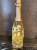 シャンパン ペリエ・ジュエ （お酒）の商品画像 - 査定依頼日：2025年8月8日 - 最高査定価格：49,000円
