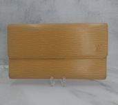 ルイヴィトン エピ （ブランドバッグ）の商品画像 - 査定依頼日：2026年3月26日 - 最高査定価格：10,000円