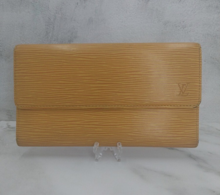 ルイヴィトン エピ （ブランドバッグ）の商品画像 - 査定依頼日：2026年3月26日 - 最高査定価格：10,000円