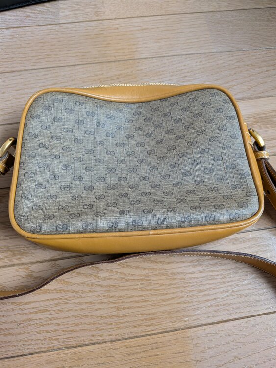 グッチ  （ブランドバッグ）の商品画像 - 査定依頼日：2026年2月7日 - 最高査定価格：10,000円