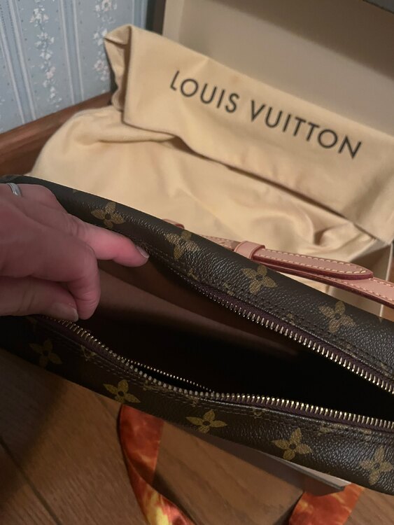 トロカデロ （ブランドバッグ）の商品画像 - 査定依頼日：2025年1月12日 - 最高査定価格：60,000円