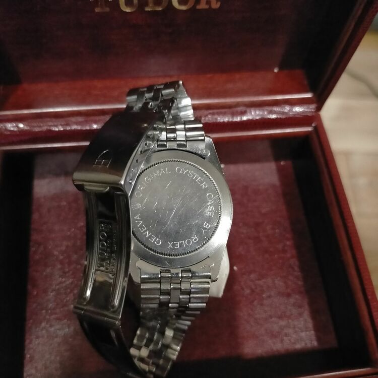 チューダー その他 7403（高級時計）の商品画像 - 査定依頼日：2025年7月6日 - 最高査定価格：220,000円