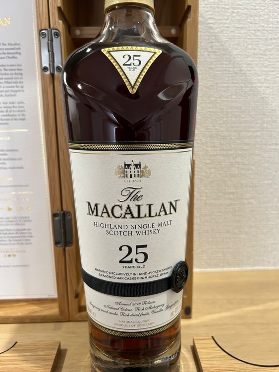 25年　2019年製造（お酒）の商品画像 - 査定依頼日：2025年9月8日 - 最高査定価格：130,000円