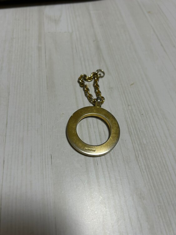 ショルダーバッグ（ブランドバッグ）の商品画像 - 査定依頼日：2025年3月9日 - 最高査定価格：1,000円