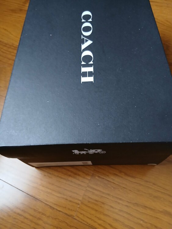 キース・ヘリングミッキーコラボスニーカー25.5センチ（ブランド財布・小物）の商品画像 - 査定依頼日：2026年7月6日 - 最高査定価格：5,000円