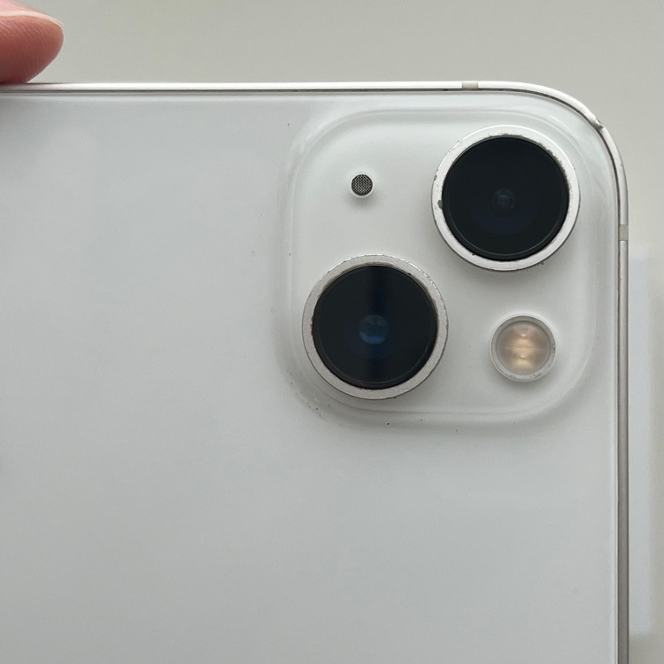 iPhone iPhone 13 128GB SIMフリー（スマホ）の商品画像 - 査定依頼日：2026年8月3日 - 最高査定価格：35,000円