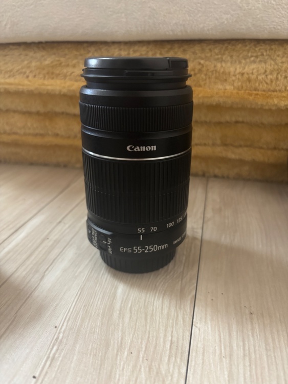 kiss f（カメラ）の商品画像 - 査定依頼日：2025年12月9日 - 最高査定価格：2,000円