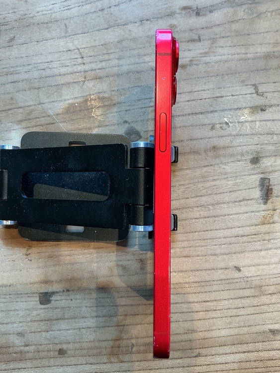 iPhone14puls（スマホ）の商品画像 - 査定依頼日：2026年1月4日 - 最高査定価格：47,000円