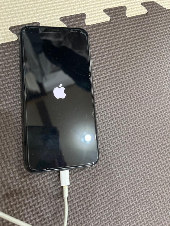 iPhone iPhoneXS Max 256GB au（スマホ）の商品画像 - 査定依頼日：2026年6月18日 - 最高査定価格：15,500円