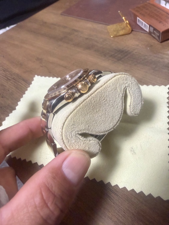 ロレックス デイトナ 116523G Vば（高級時計）の商品画像 - 査定依頼日：2026年4月5日 - 最高査定価格：3,230,000円