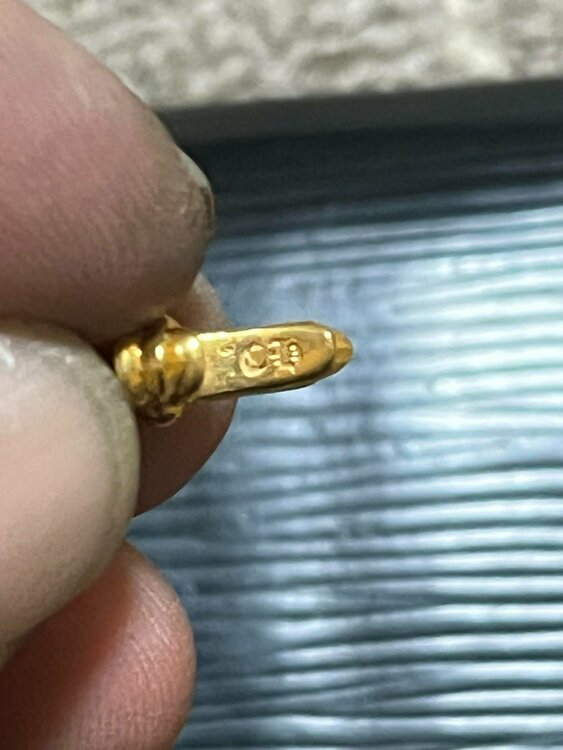 クロムハーツ ベイビーファット クロス 22k ゴールド チャーム（古着・ファッション）の商品画像 - 査定依頼日：2026年4月23日 - 最高査定価格：320,000円