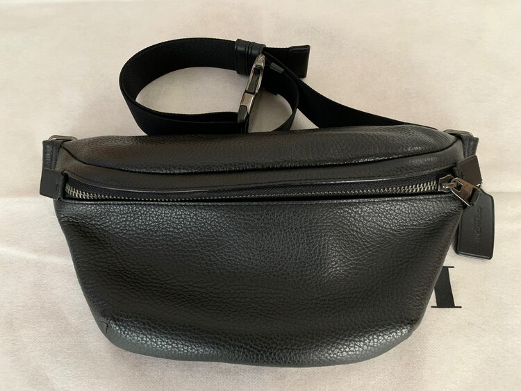 ウエストバッグ N M2021 C1413（ブランドバッグ）の商品画像 - 査定依頼日：2025年3月28日 - 最高査定価格：6,000円