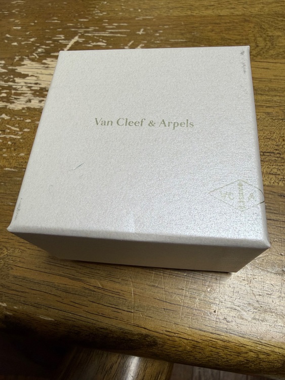 その他 その他 （ブランドバッグ）の商品画像 - 査定依頼日：2026年4月4日 - 最高査定価格：100,000円