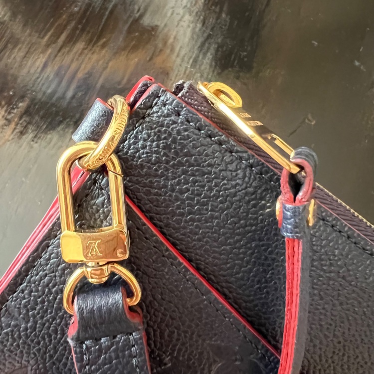 アンプラント ポシェットメラニーMM（ブランドバッグ）の商品画像 - 査定依頼日：2025年9月2日 - 最高査定価格：55,000円