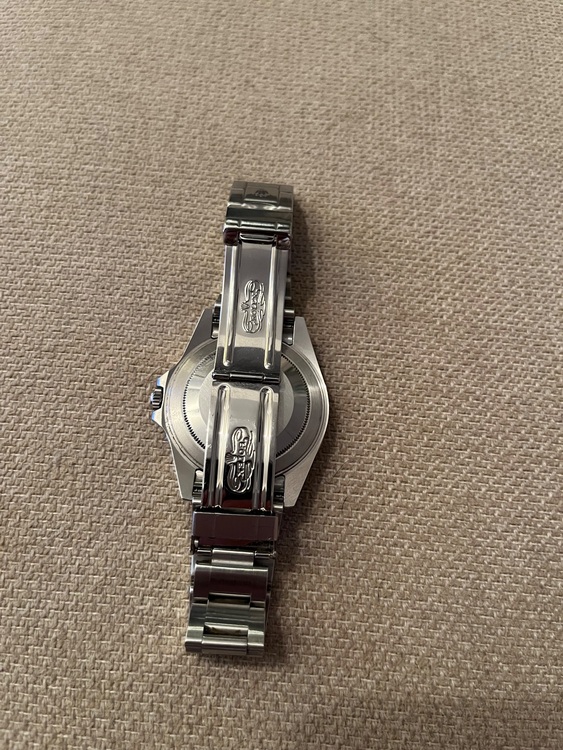 ロレックス GMTマスター 16710t（高級時計）の商品画像 - 査定依頼日：2025年10月30日 - 最高査定価格：2,100,000円