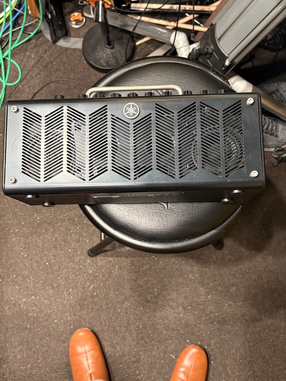YAMAHA THR10C（ピアノ・楽器・PA機材）の商品画像 - 査定依頼日：2026年9月24日 - 最高査定価格：3,000円