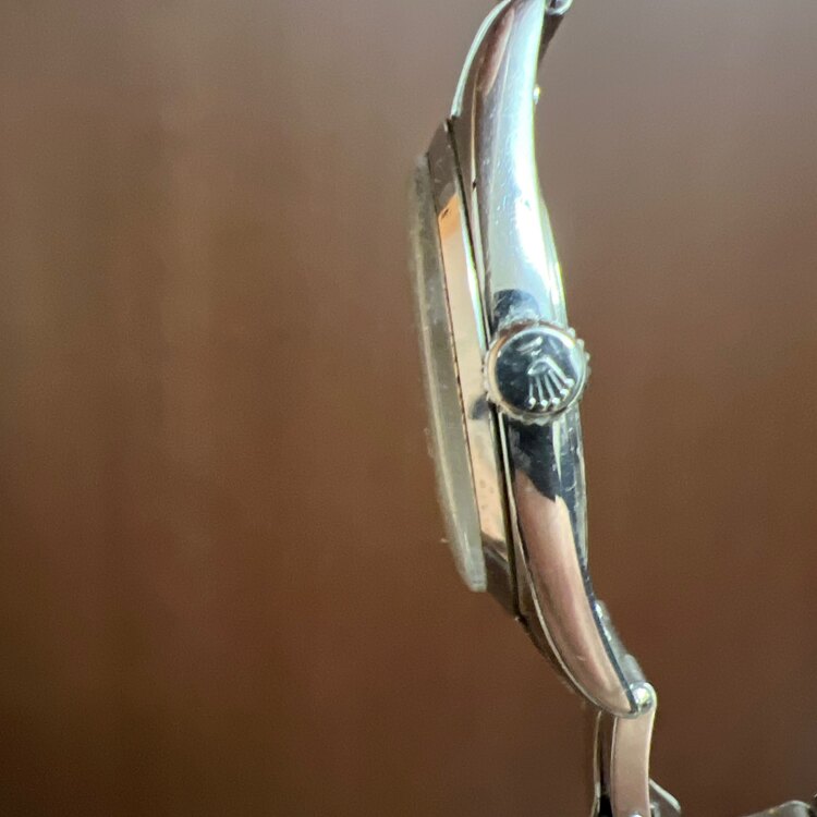 ロレックス パーペチュアル （高級時計）の商品画像 - 査定依頼日：2025年4月15日 - 最高査定価格：400,000円