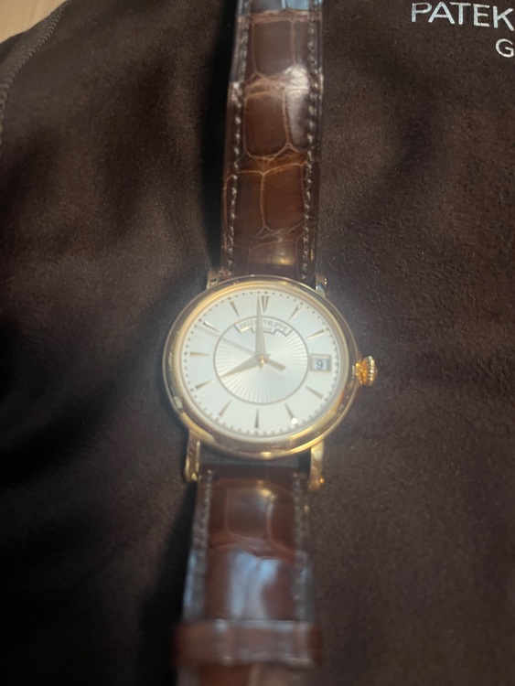 パテックフィリップ カラトラバ 5153R-00（高級時計）の商品画像 - 査定依頼日：2025年9月21日 - 最高査定価格：3,250,000円