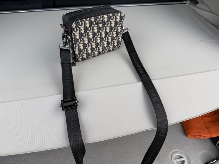 ディオール  （ブランドバッグ）の商品画像 - 査定依頼日：2026年2月20日 - 最高査定価格：80,000円