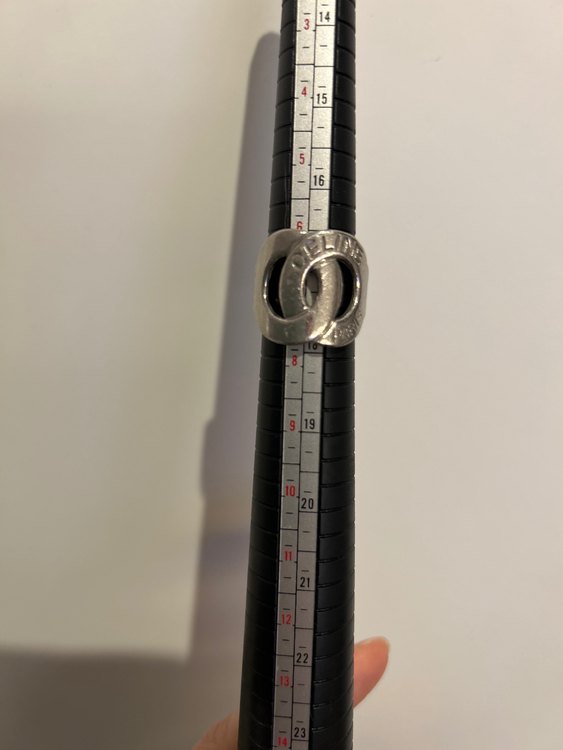 セリーヌ　ダブルサークルリング（金・貴金属）の商品画像 - 査定依頼日：2023年2月21日 - 最高査定価格：15,000円