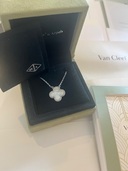 ヴァクリーフアーペル（金・貴金属）の商品画像 - 査定依頼日：2025年10月6日 - 最高査定価格：320,000円