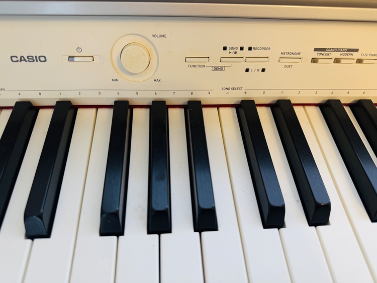 PX-750（ピアノ・楽器・PA機材）の商品画像 - 査定依頼日：2026年2月22日 - 最高査定価格：12,000円