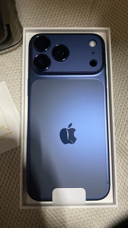 iPhone iPhone 17 Pro Max 256GB SIMフリー（スマホ）の商品画像 - 査定依頼日：2026年9月10日 - 最高査定価格：172,000円