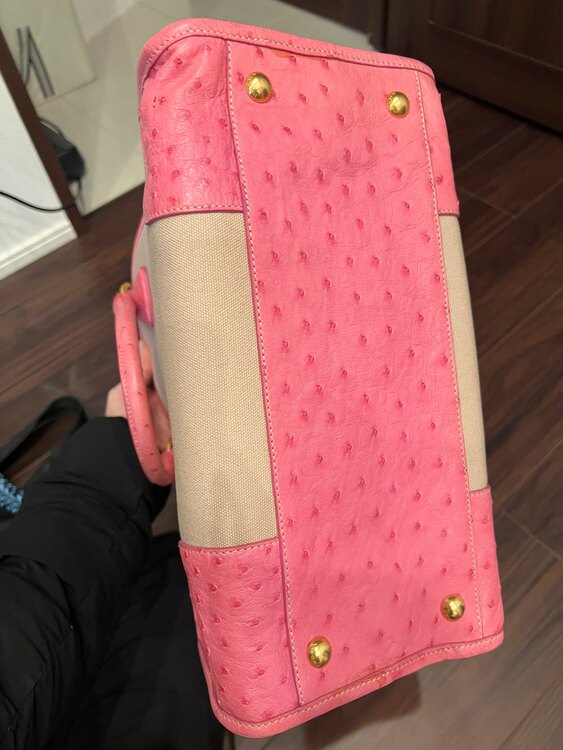 プラダ  （ブランドバッグ）の商品画像 - 査定依頼日：2025年2月18日 - 最高査定価格：50,000円