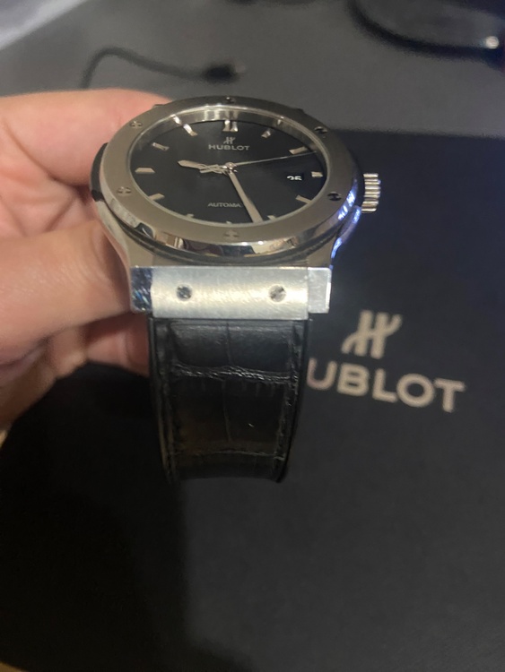 ウブロ クラシックフュージョン （高級時計）の商品画像 - 査定依頼日：2026年1月7日 - 最高査定価格：600,000円