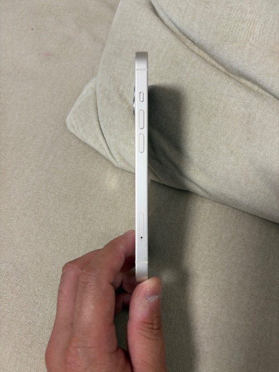 iPhone 14 128GB SIMフリー（スマホ）の商品画像 - 査定依頼日：2026年4月29日 - 最高査定価格：45,000円