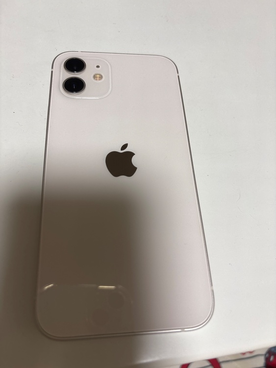 iPhone iPhone 12 256GB SIMフリー（スマホ）の商品画像 - 査定依頼日：2026年8月9日 - 最高査定価格：35,000円
