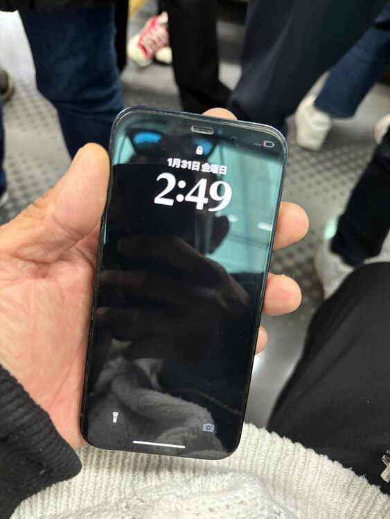 iPhone 12 64GB au（スマホ）の商品画像 - 査定依頼日：2025年2月18日 - 最高査定価格：30,000円