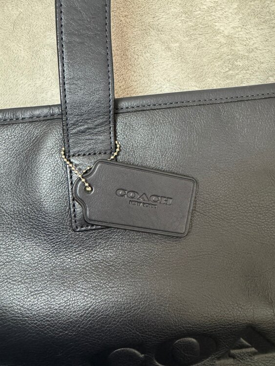 その他 コーチ （ブランドバッグ）の商品画像 - 査定依頼日：2024年12月10日 - 最高査定価格：2,000円