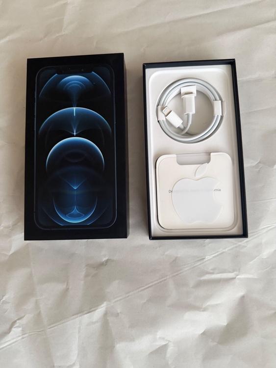 iPhone12pro256GB ブルー（スマホ）の商品画像 - 査定依頼日：2026年2月19日 - 最高査定価格：35,000円