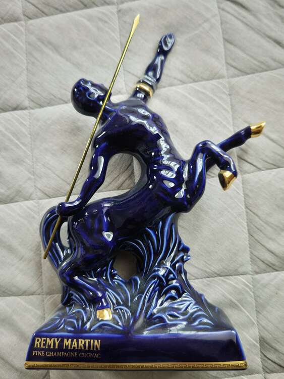 セントー リモージュ ケンタウロス 青 陶器（お酒）の商品画像 - 査定依頼日：2025年5月6日 - 最高査定価格：5,000円