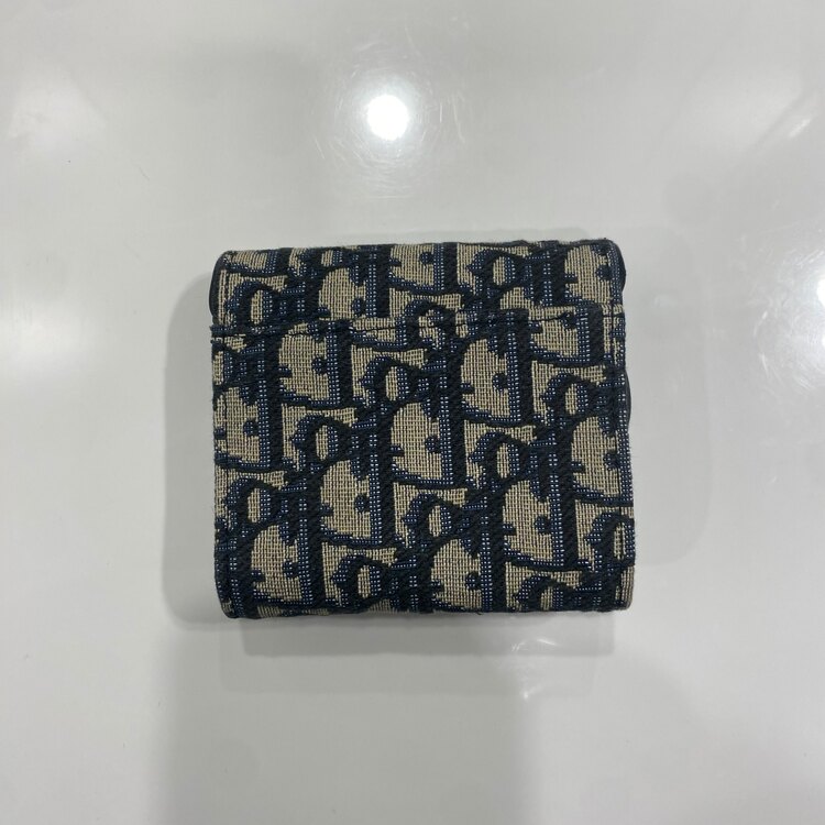 ディオール  （ブランドバッグ）の商品画像 - 査定依頼日：2025年2月3日 - 最高査定価格：50,000円