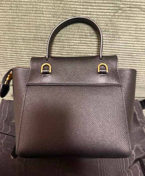 ベルトバック　ピコ（ブランドバッグ）の商品画像 - 査定依頼日：2025年11月18日 - 最高査定価格：150,000円