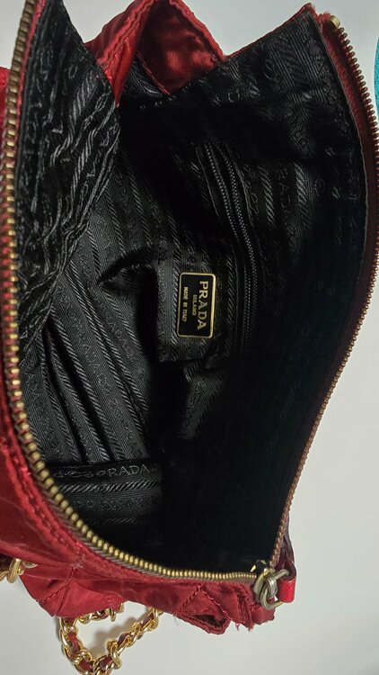 プラダ  （ブランドバッグ）の商品画像 - 査定依頼日：2026年4月19日 - 最高査定価格：100,000円