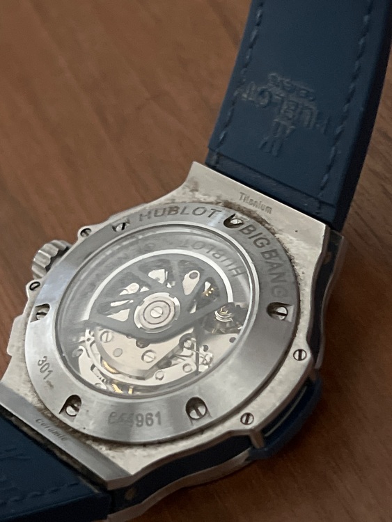 ウブロ ビックバン 301 （高級時計）の商品画像 - 査定依頼日：2025年10月6日 - 最高査定価格：750,000円