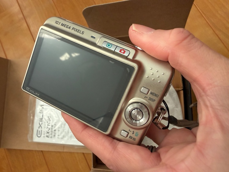 CASIO EX-Z1080（カメラ）の商品画像 - 査定依頼日：2026年2月18日 - 最高査定価格：5,000円