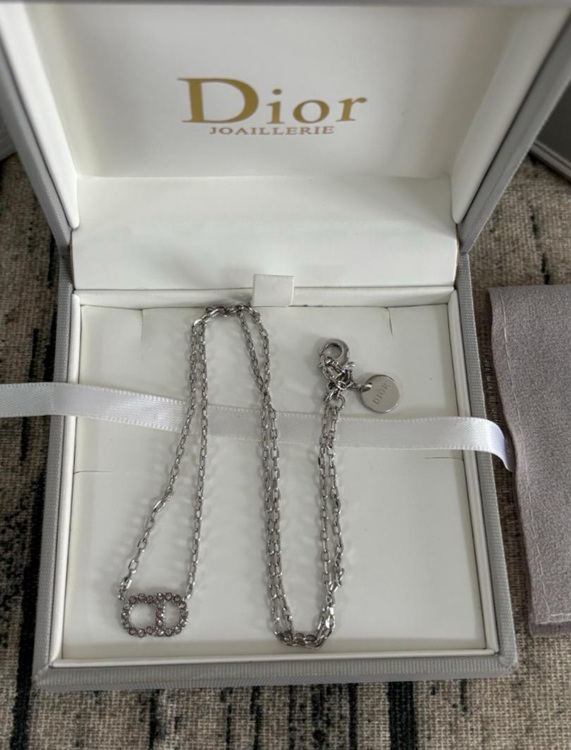 ディオール  （ブランドバッグ）の商品画像 - 査定依頼日：2025年9月27日 - 最高査定価格：25,000円