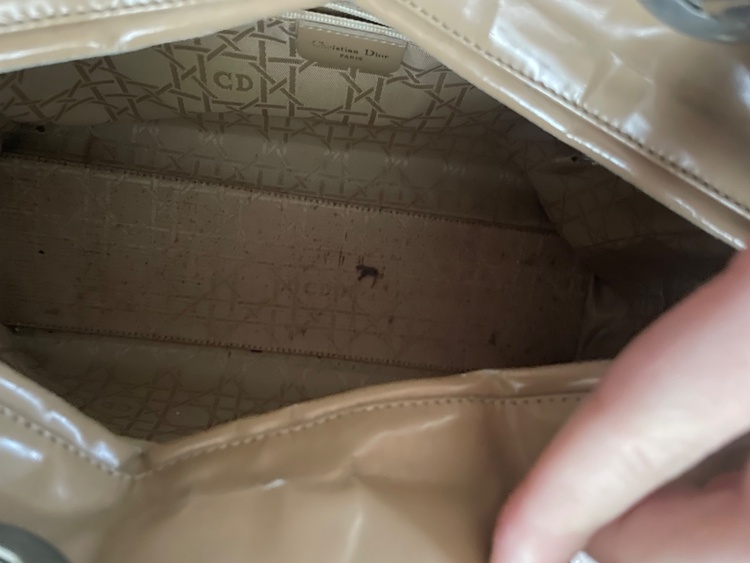 Lady Dior（ブランドバッグ）の商品画像 - 査定依頼日：2026年3月12日 - 最高査定価格：30,000円