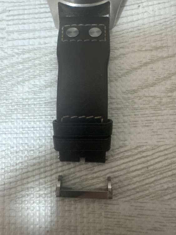 IWC パイロットウォッチ IW32930（高級時計）の商品画像 - 査定依頼日：2025年9月2日 - 最高査定価格：760,000円