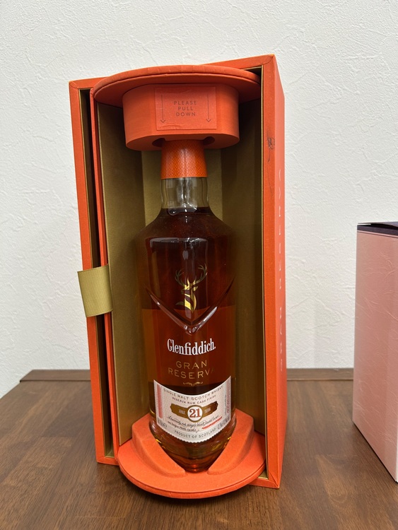 ウイスキー グレンフィディック （お酒）の商品画像 - 査定依頼日：2025年7月1日 - 最高査定価格：15,000円