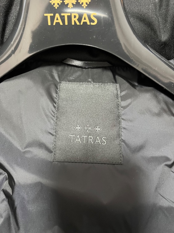 タトラス　ダウン（古着・ファッション）の商品画像 - 査定依頼日：2025年10月25日 - 最高査定価格：25,000円