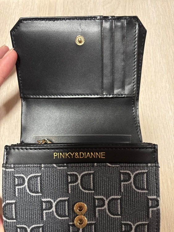 財布（ブランド財布・小物）の商品画像 - 査定依頼日：2025年9月2日 - 最高査定価格：100,000円