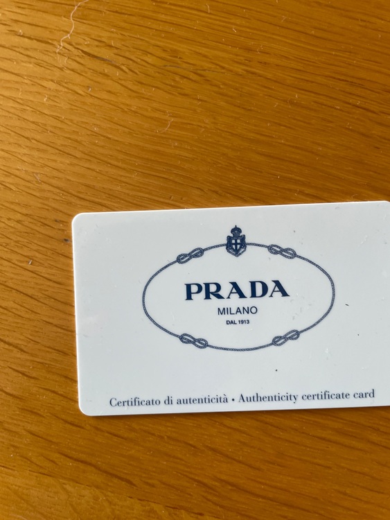 プラダ  （ブランドバッグ）の商品画像 - 査定依頼日：2025年9月10日 - 最高査定価格：80,000円